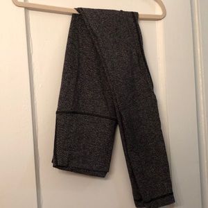 LuluLemon High Waisted workout pants Size 6